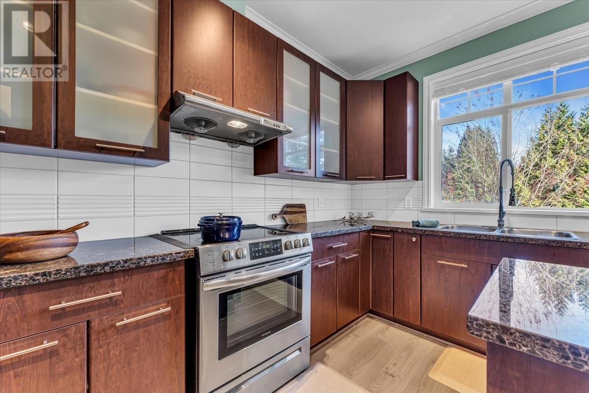 6 2039 Clarke Street, Port Moody, British Columbia  V3H 1Y3 - Photo 7 - R2868321