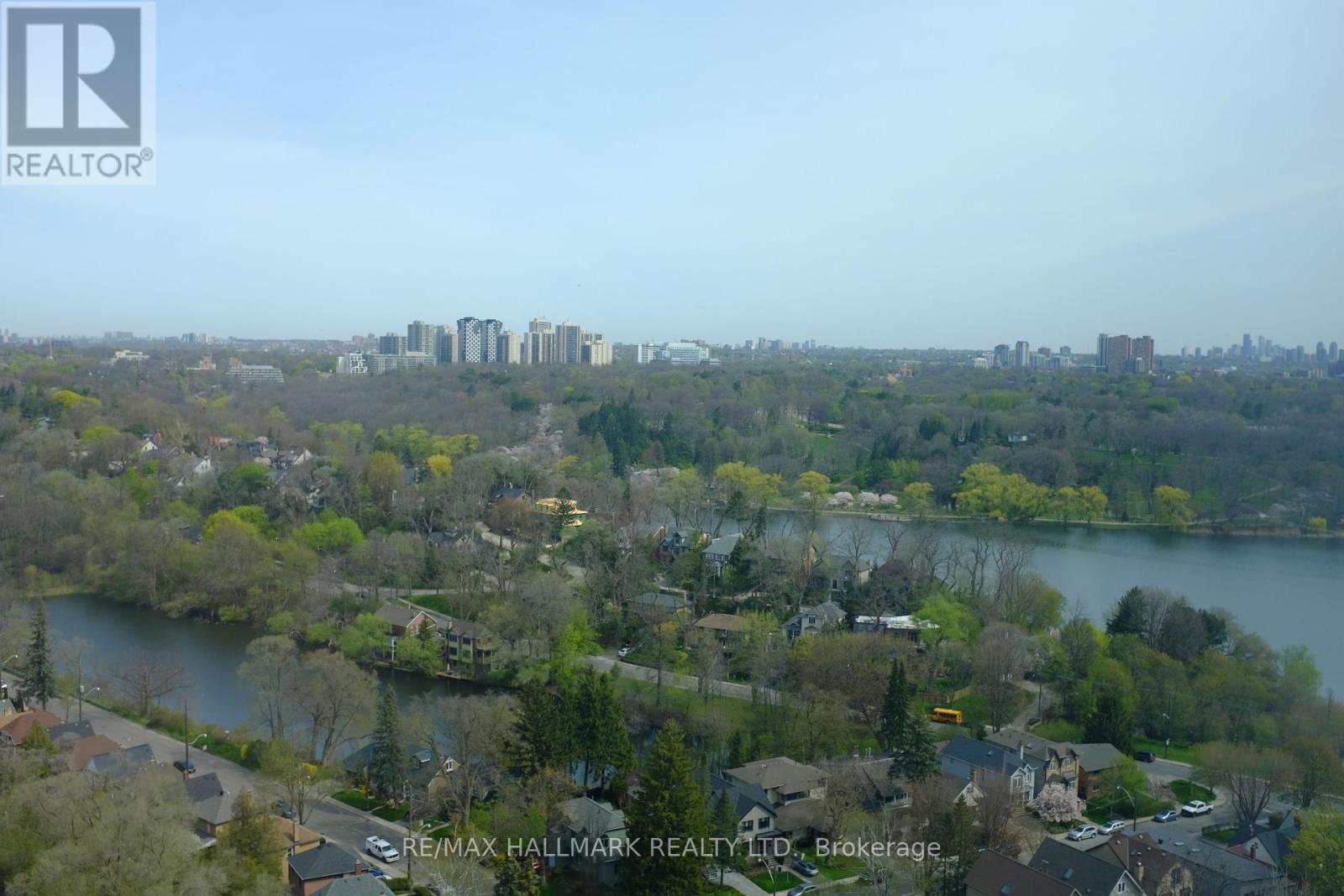 #2404 -15 Windermere Ave, Toronto, Ontario  M6S 5A2 - Photo 23 - W8209216