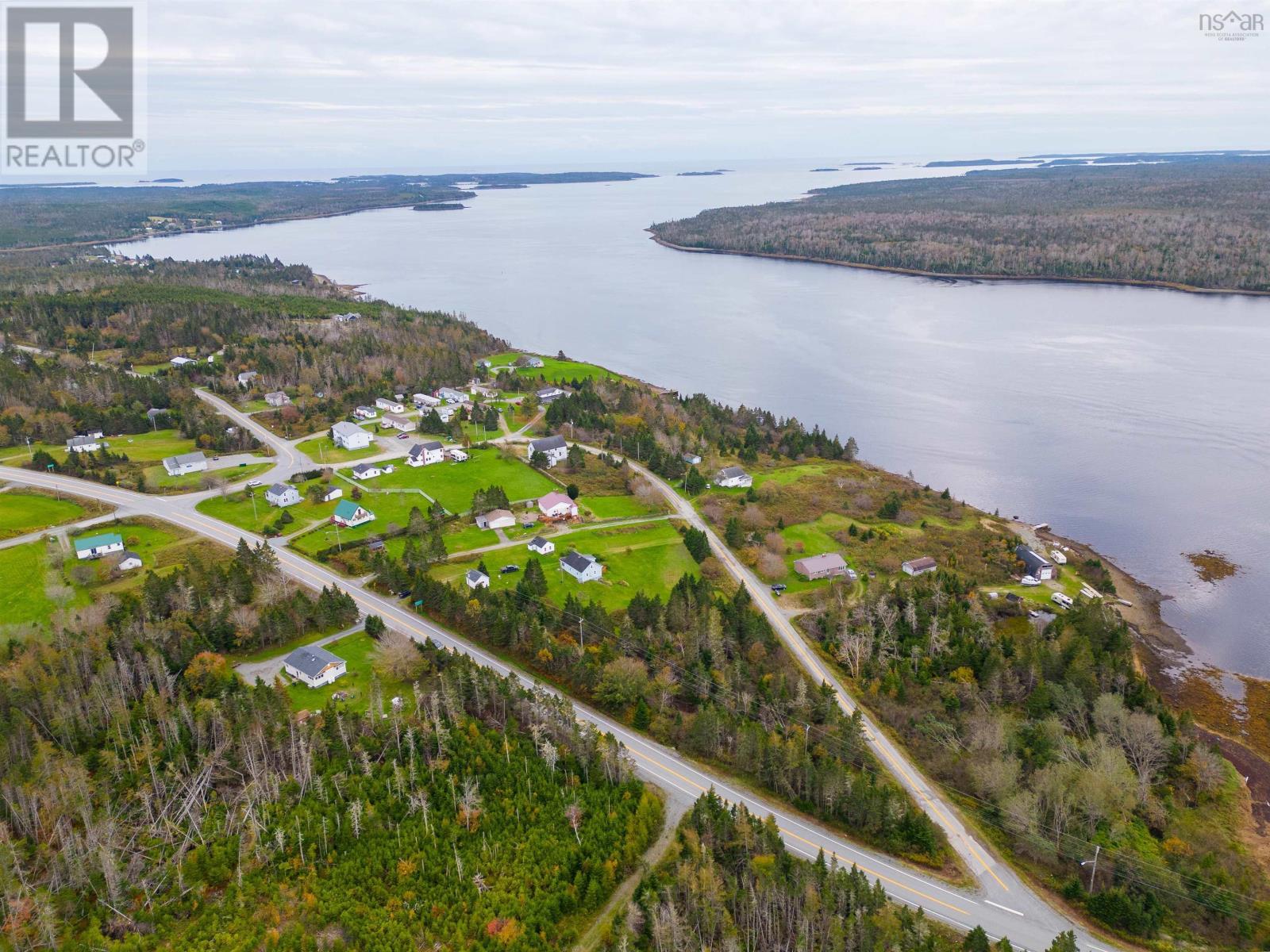 27 Sunset Drive, Watt Section, Nova Scotia  B0J 3B0 - Photo 3 - 202406612