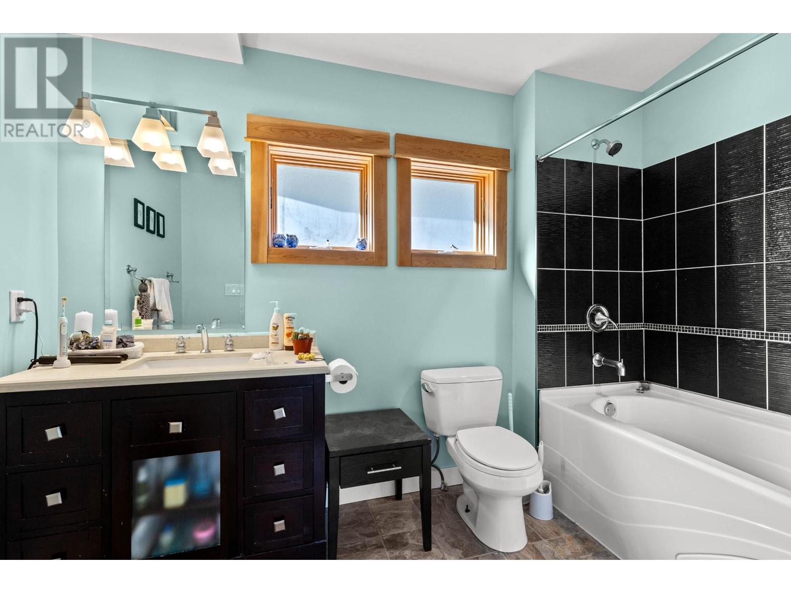 4752 Uplands Drive, Kamloops, British Columbia  V2C 6S9 - Photo 32 - 177647