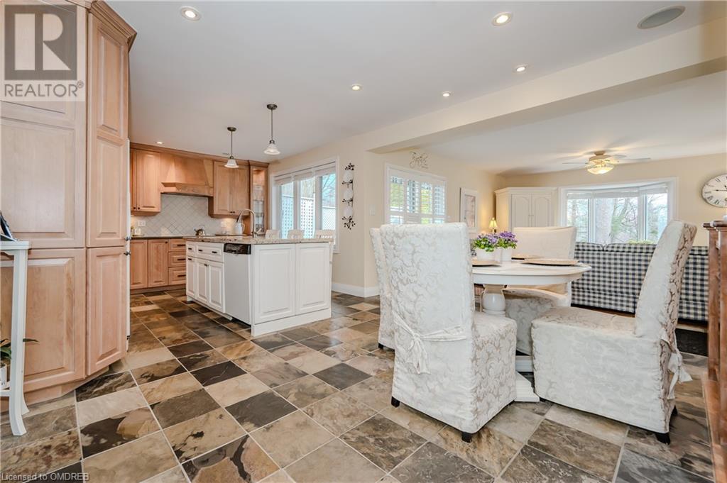 387 River Side Drive, Oakville, Ontario  L6K 3N6 - Photo 12 - 40568133