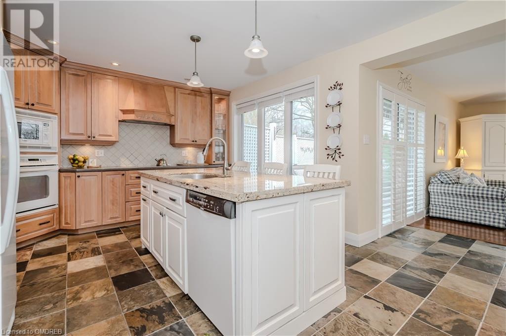 387 River Side Drive, Oakville, Ontario  L6K 3N6 - Photo 11 - 40568133