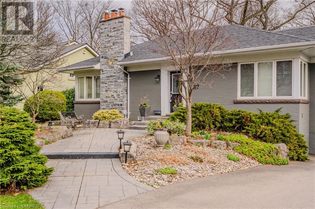 387 River Side Drive, Oakville, Ontario  L6K 3N6 - Photo 2 - 40568133