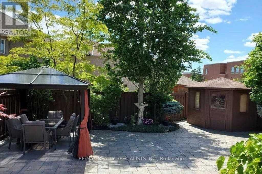 3240 Tacc Dr, Mississauga, Ontario  L5M 0H3 - Photo 15 - W8217496