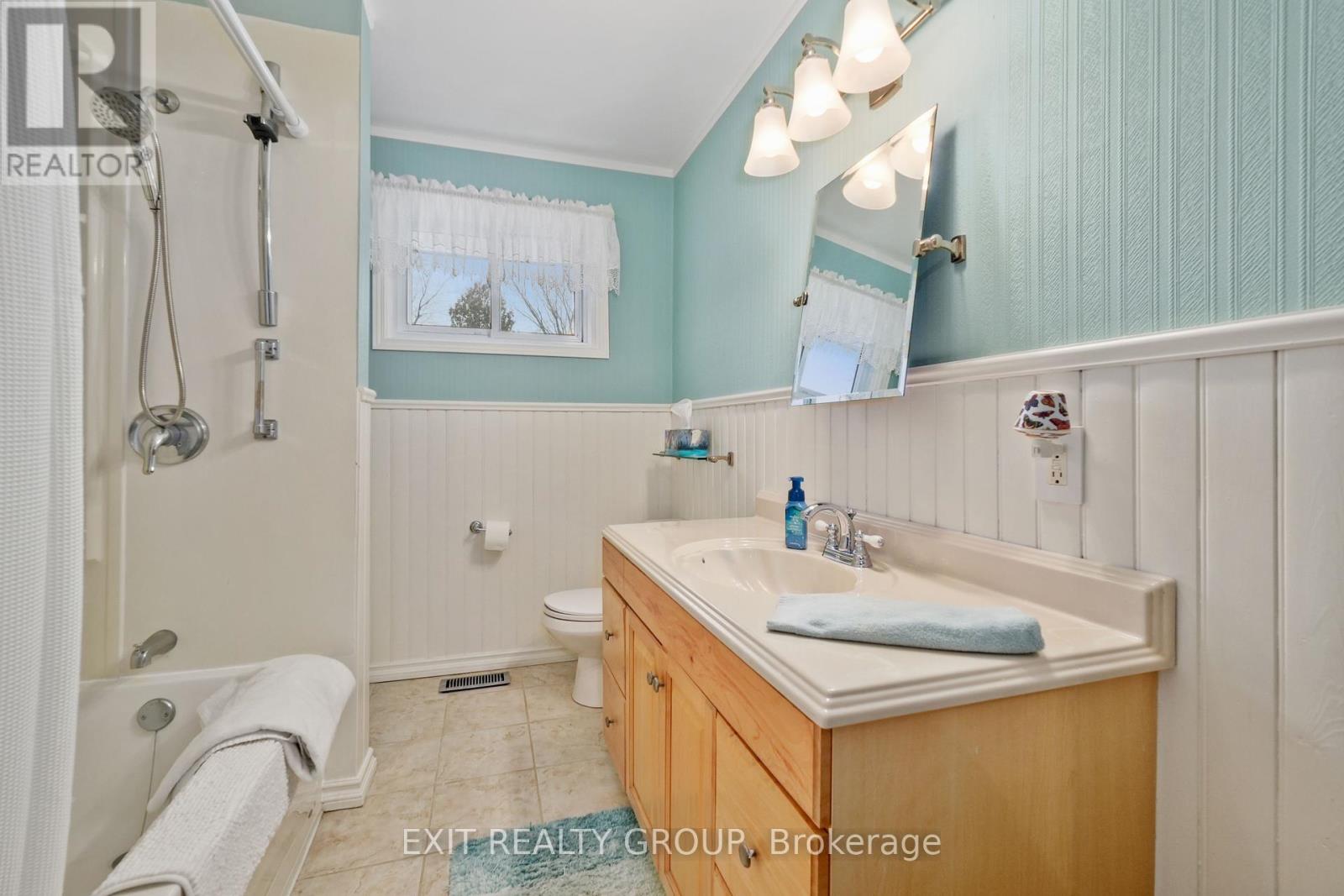206 Chatterton Valley Cres, Quinte West, Ontario  K0K 2B0 - Photo 17 - X8217590