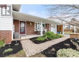 206 CHATTERTON VALLEY CRES