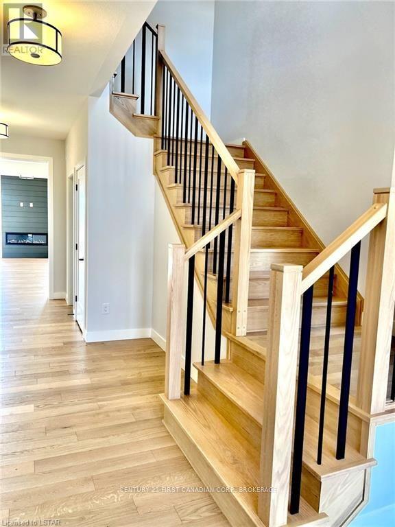 2583 Buroak Dr, London, Ontario  N6G 5B6 - Photo 33 - X8217116