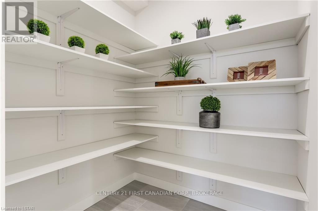 2583 Buroak Dr, London, Ontario  N6G 5B6 - Photo 7 - X8217116