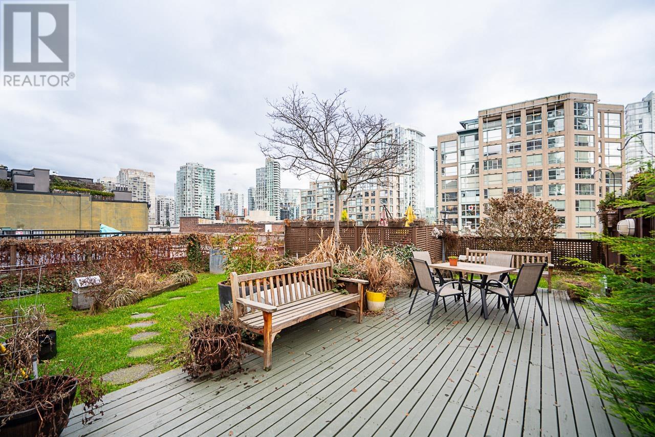 210 1178 Hamilton Street, Vancouver, British Columbia  V6B 2S2 - Photo 20 - R2868399