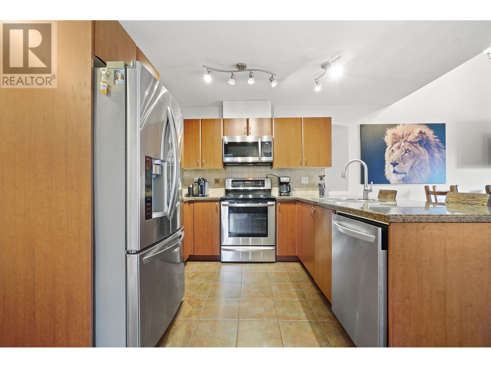 411 2346 Mcallister Avenue, Port Coquitlam, British Columbia  V3C 2B1 - Photo 4 - R2868430