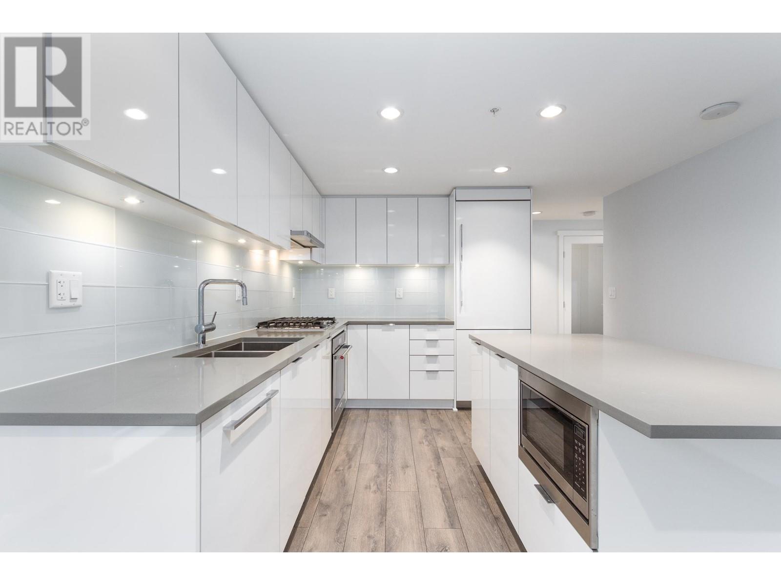 1708 2388 Madison Avenue, Burnaby, British Columbia  V5C 0K8 - Photo 2 - R2868506