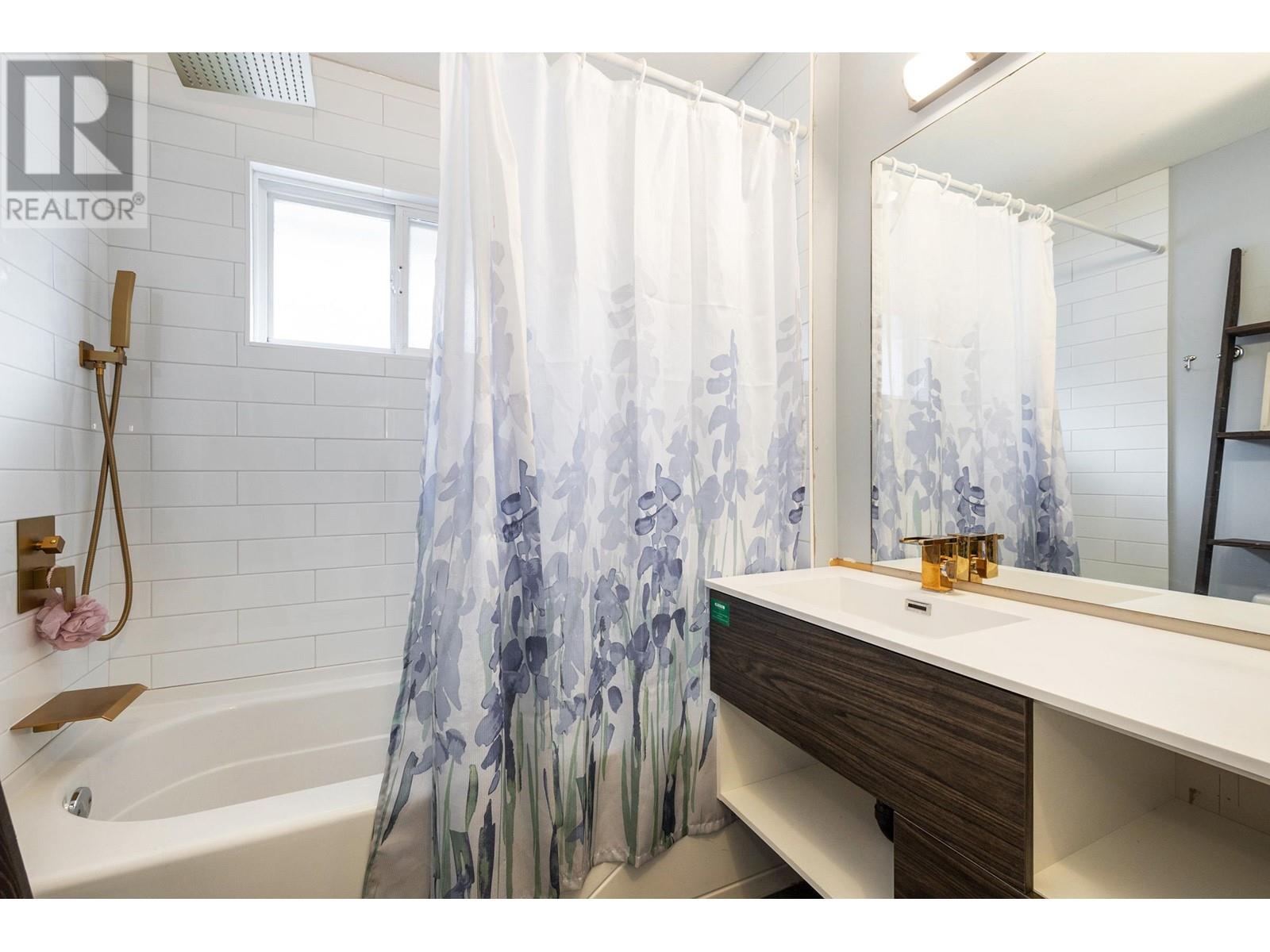 23852 118 Avenue, Maple Ridge, British Columbia  V4R 1Y9 - Photo 18 - R2868456