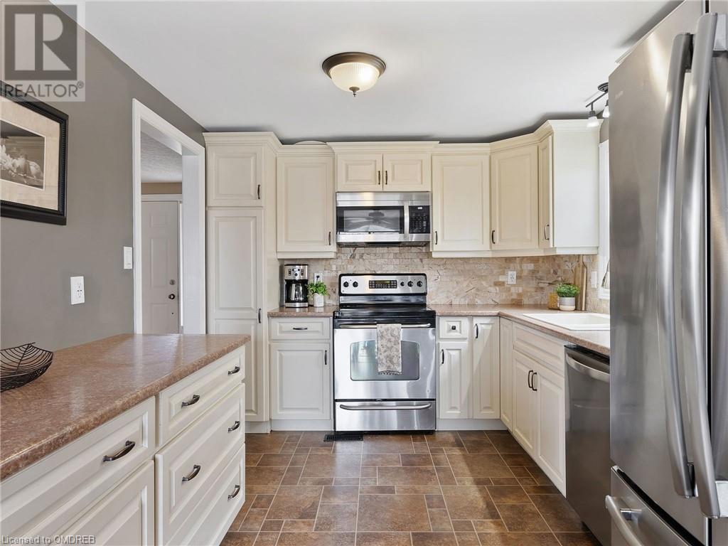 128 Stonyburn Crescent, Cambridge, Ontario  N1R 7X3 - Photo 8 - 40566916