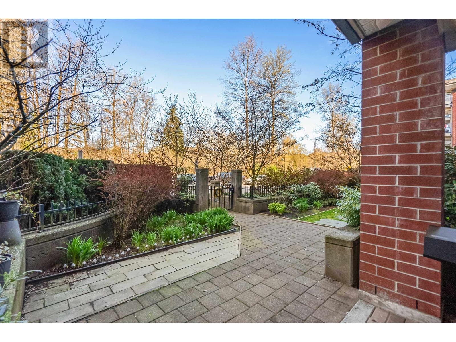 101 200 Capilano Road, Port Moody, British Columbia  V3H 5N1 - Photo 5 - R2868545