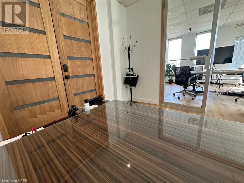 534 Brant Street Unit# 200, Burlington, Ontario  L7R 2G8 - Photo 3 - 40568977