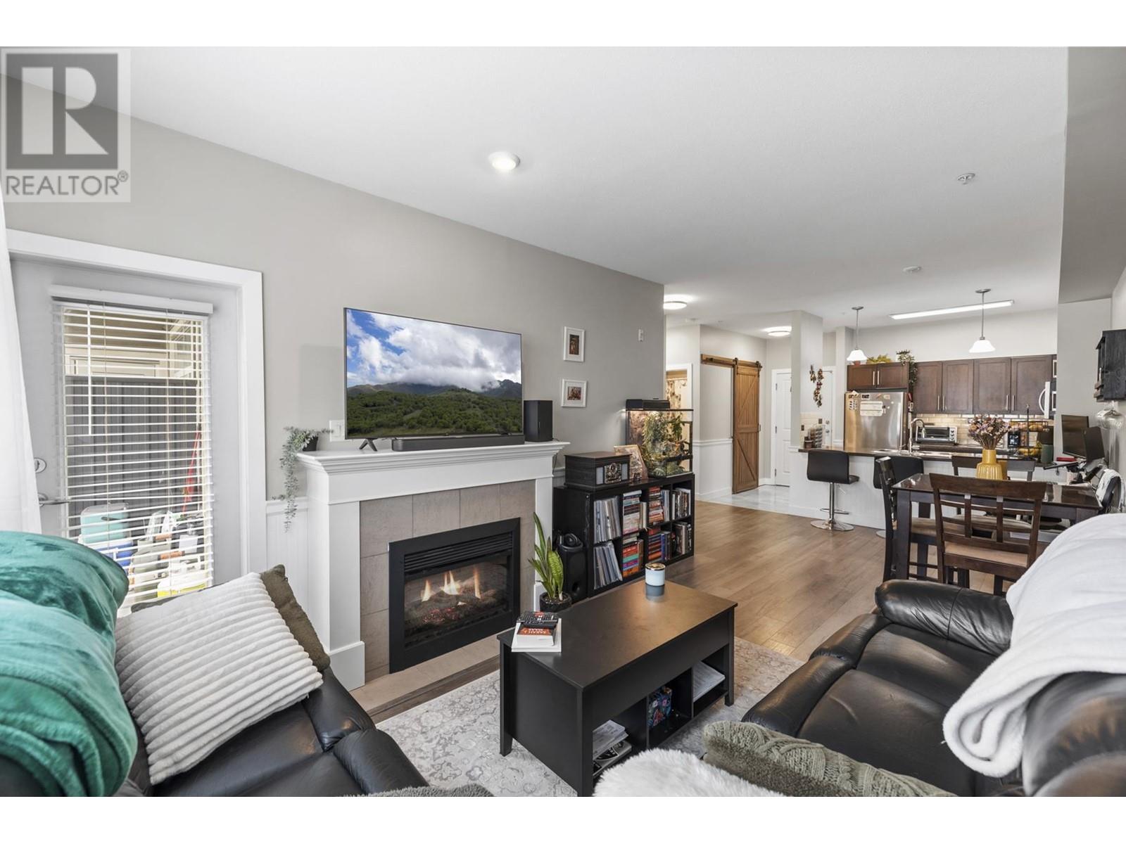 215 2353 Marpole Avenue, Port Coquitlam, British Columbia  V3C 2A1 - Photo 5 - R2868482