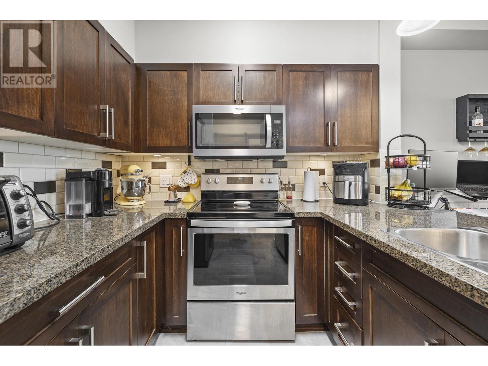 215 2353 Marpole Avenue, Port Coquitlam, British Columbia  V3C 2A1 - Photo 15 - R2868482