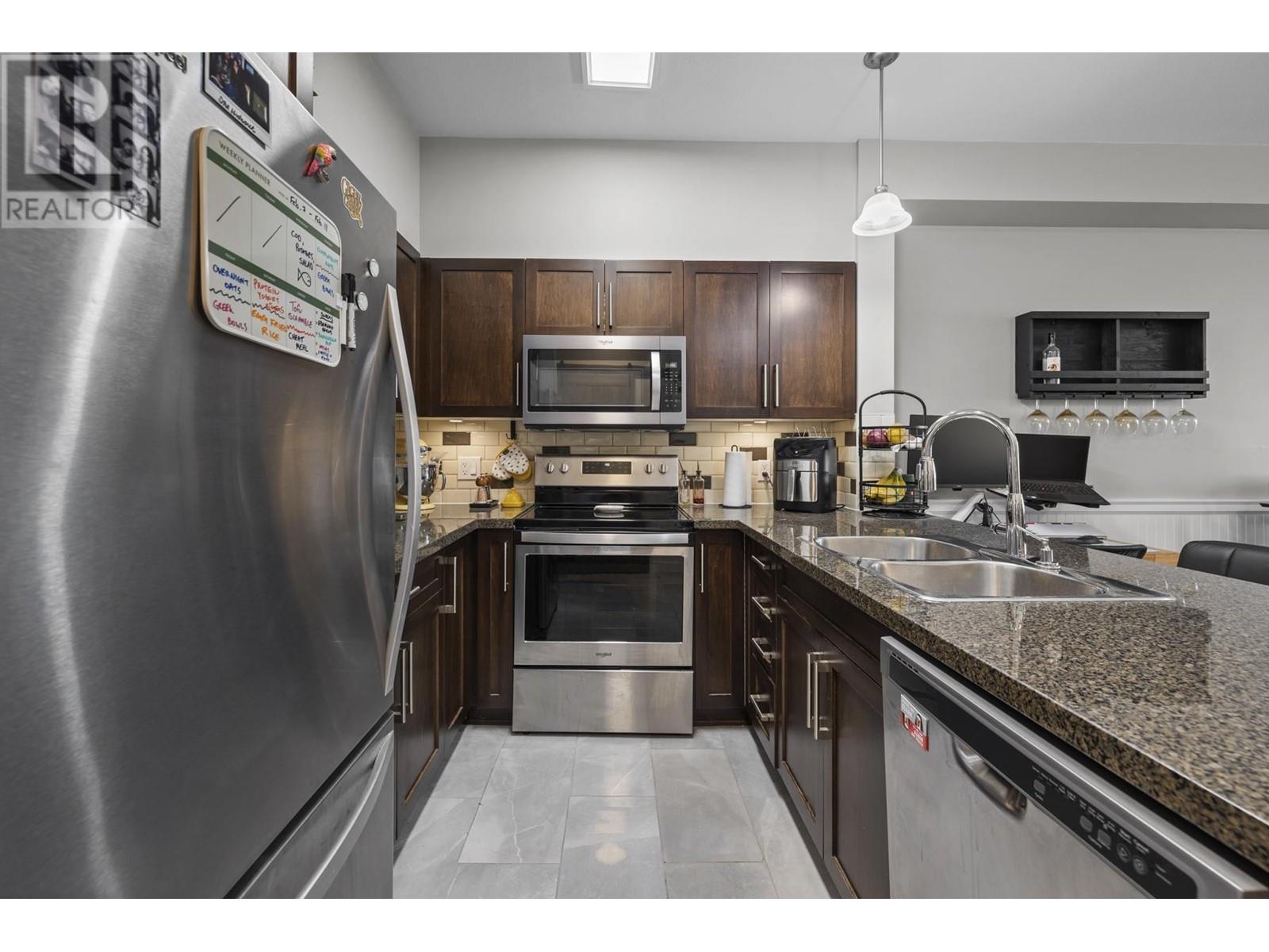 215 2353 Marpole Avenue, Port Coquitlam, British Columbia  V3C 2A1 - Photo 16 - R2868482
