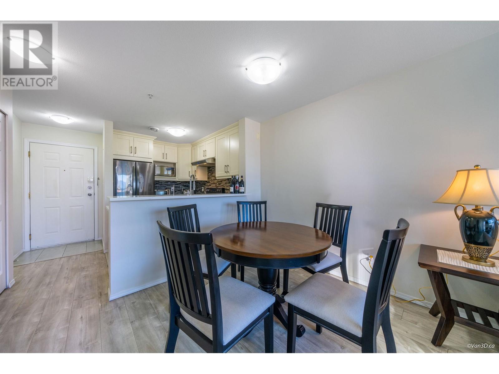 206 5818 Lincoln Street, Vancouver, British Columbia  V5R 4P7 - Photo 4 - R2868550