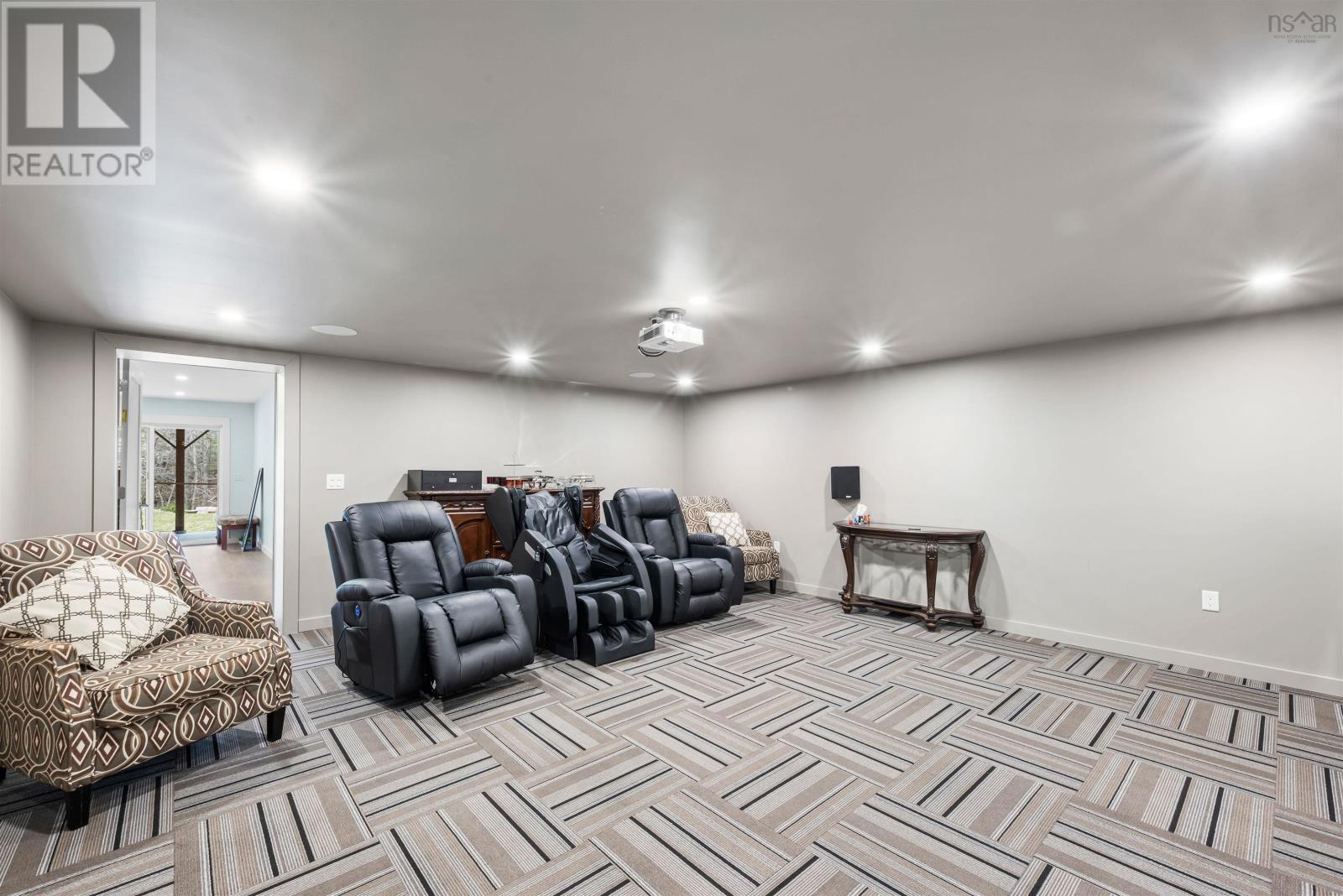 315 Transom Drive, Halifax, Nova Scotia  B3M 0L1 - Photo 34 - 202406582