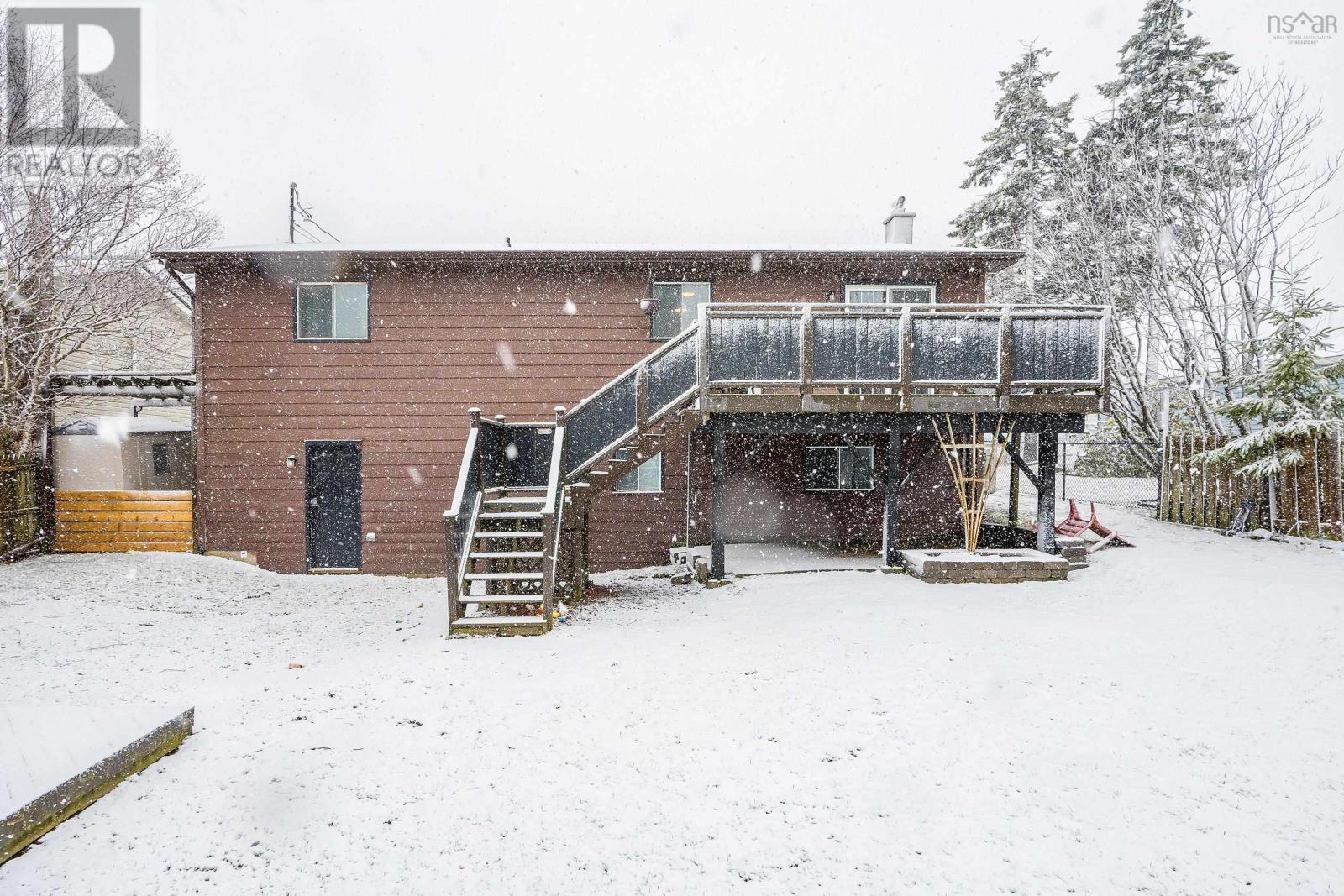 4 Carlisle Drive, Dartmouth, Nova Scotia  B2V 1V4 - Photo 2 - 202406553