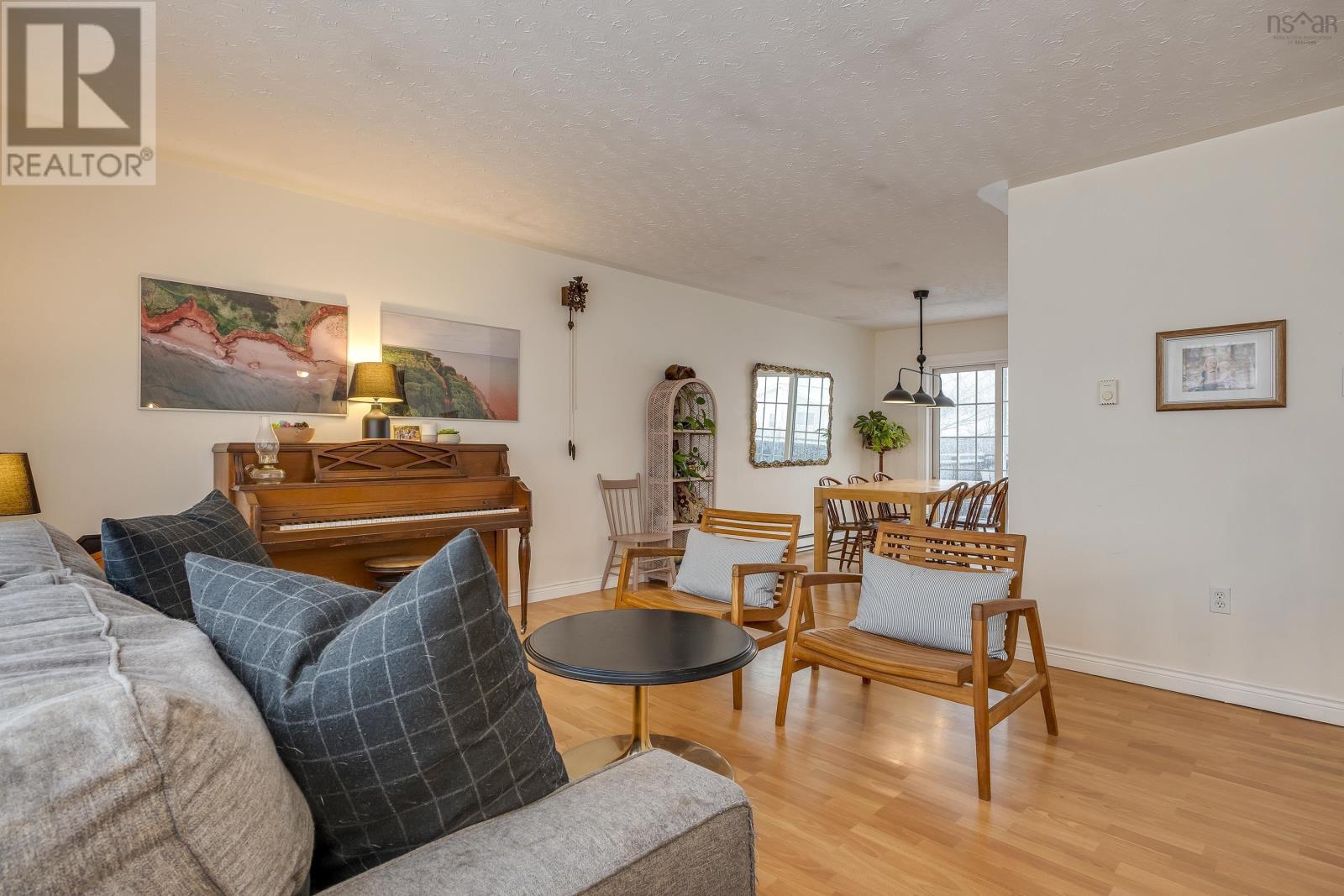 4 Carlisle Drive, Dartmouth, Nova Scotia  B2V 1V4 - Photo 8 - 202406553