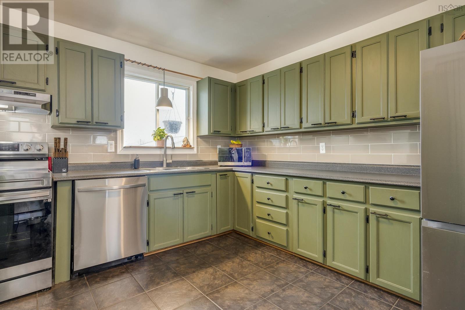 4 Carlisle Drive, Dartmouth, Nova Scotia  B2V 1V4 - Photo 9 - 202406553