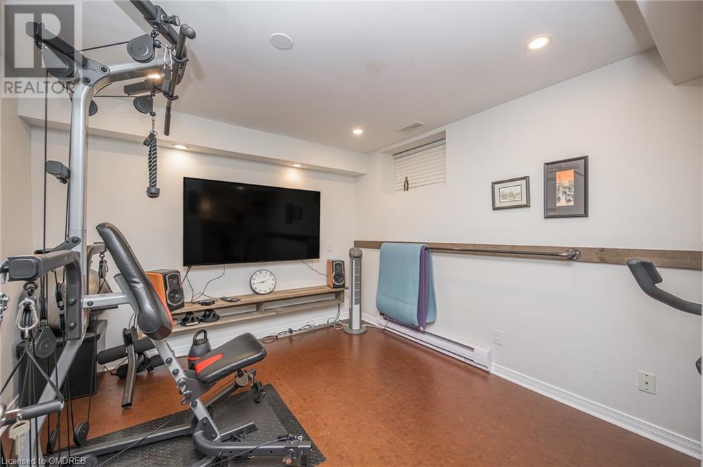 402 Patricia Drive, Burlington, Ontario  L7T 1K2 - Photo 35 - 40568451