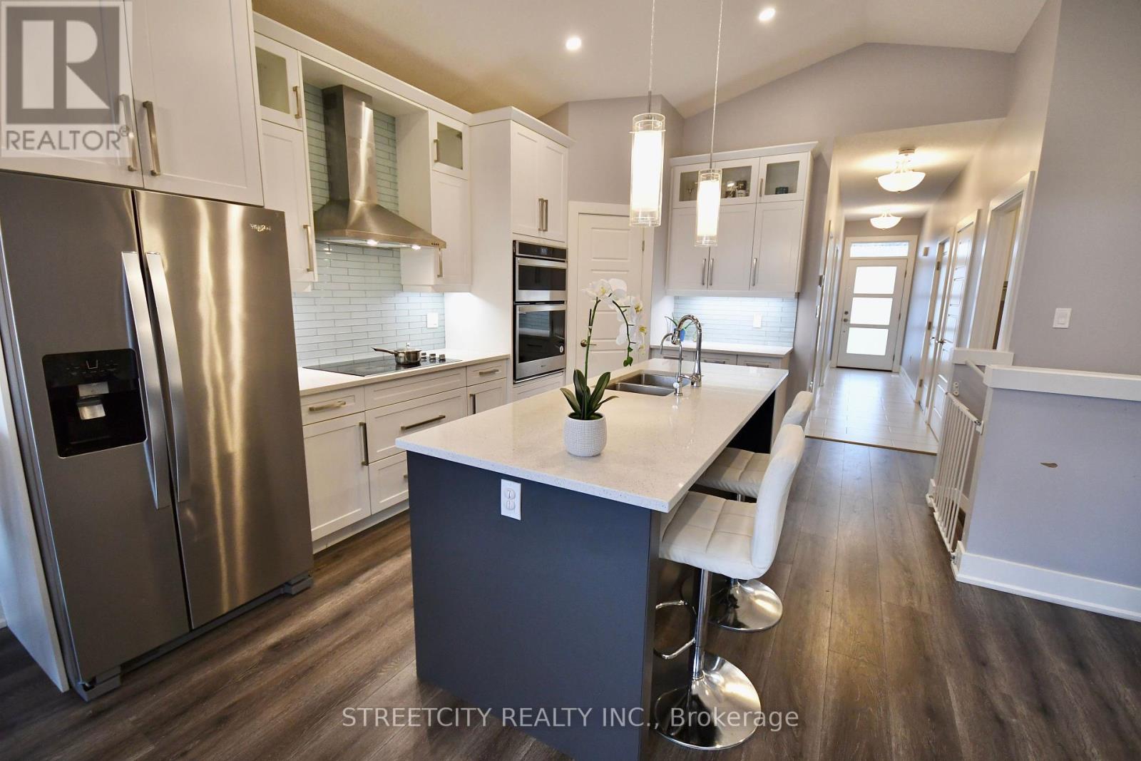 #22 -10 Mcpherson Crt, Central Elgin, Ontario  N5P 0E5 - Photo 15 - X8217770