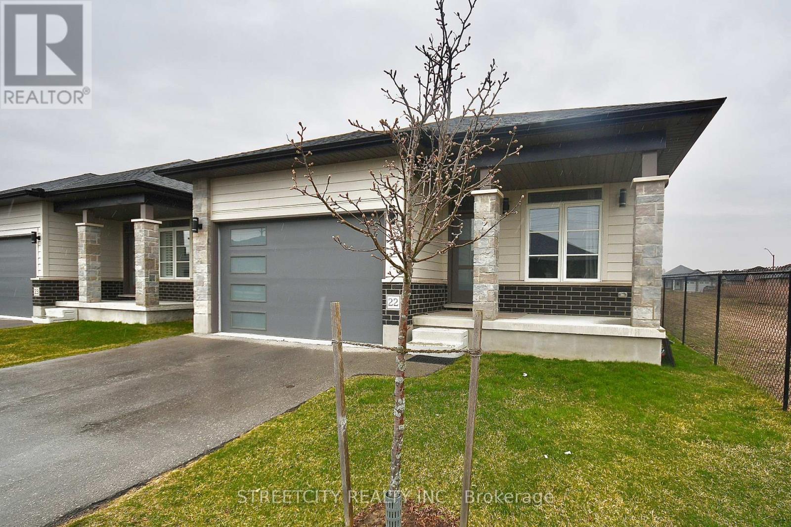 #22 -10 Mcpherson Crt, Central Elgin, Ontario  N5P 0E5 - Photo 4 - X8217770