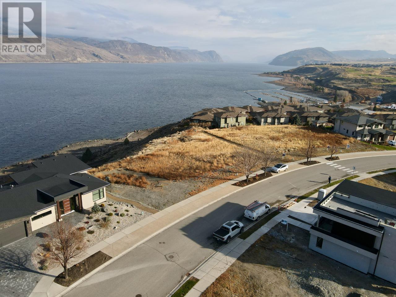 201 Holloway Drive, Tobiano, British Columbia    - Photo 4 - 177687