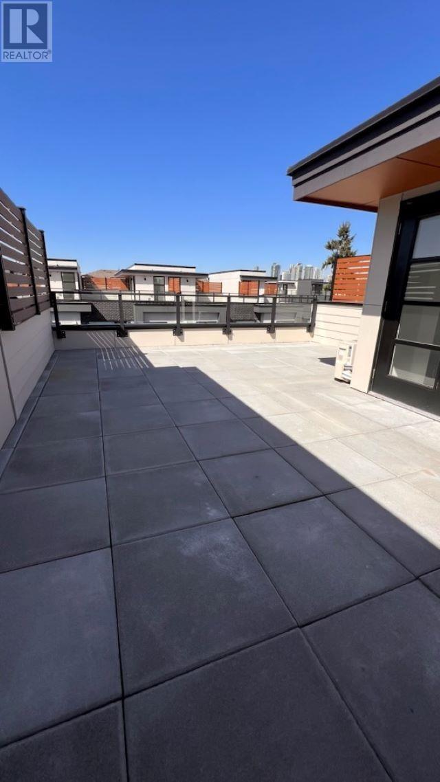515 6085 Irmin Street, Burnaby, British Columbia  V5J 5C5 - Photo 3 - R2868583