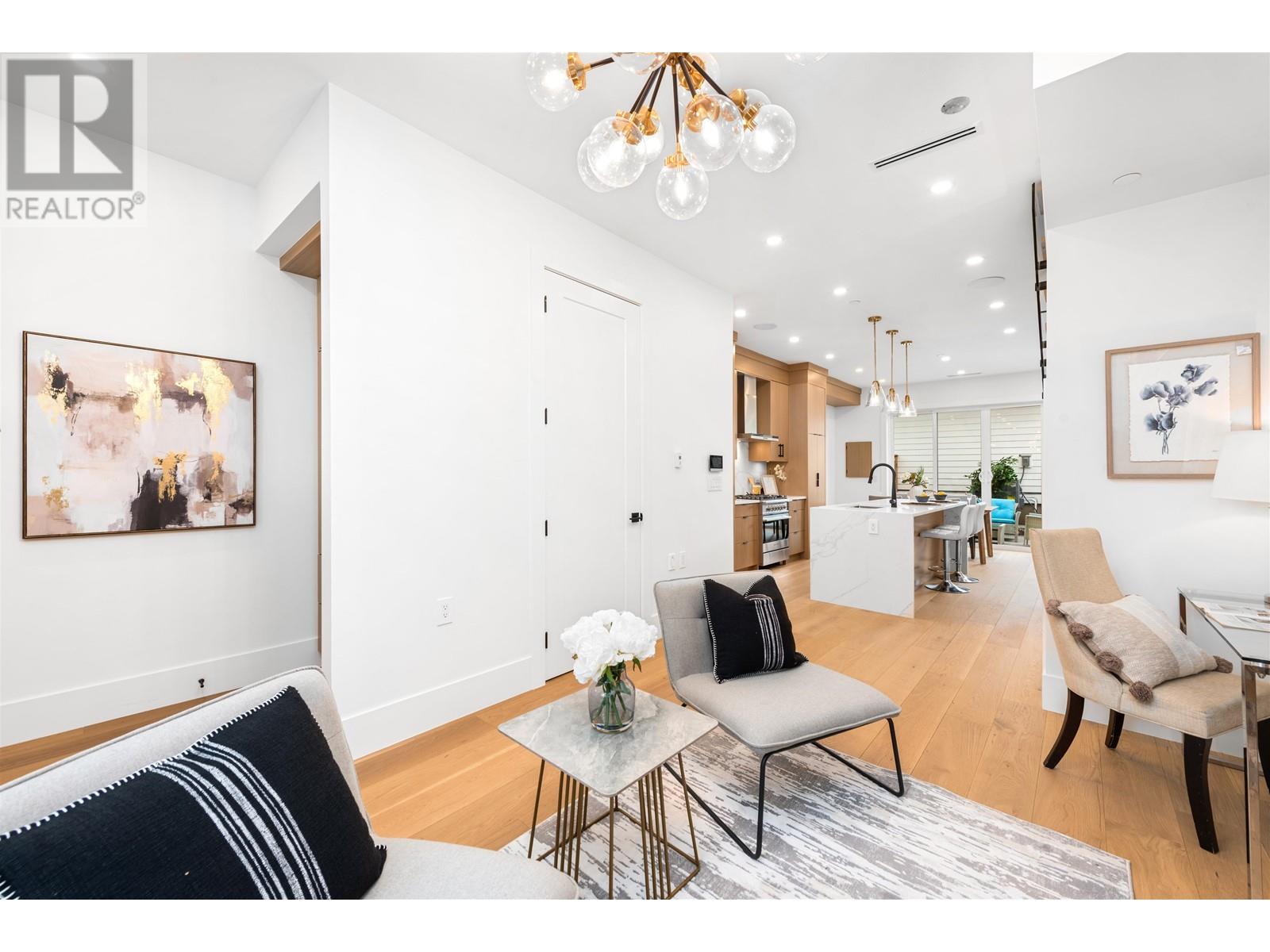 334 E 35th Avenue, Vancouver, British Columbia  V5W 1A8 - Photo 10 - R2868619