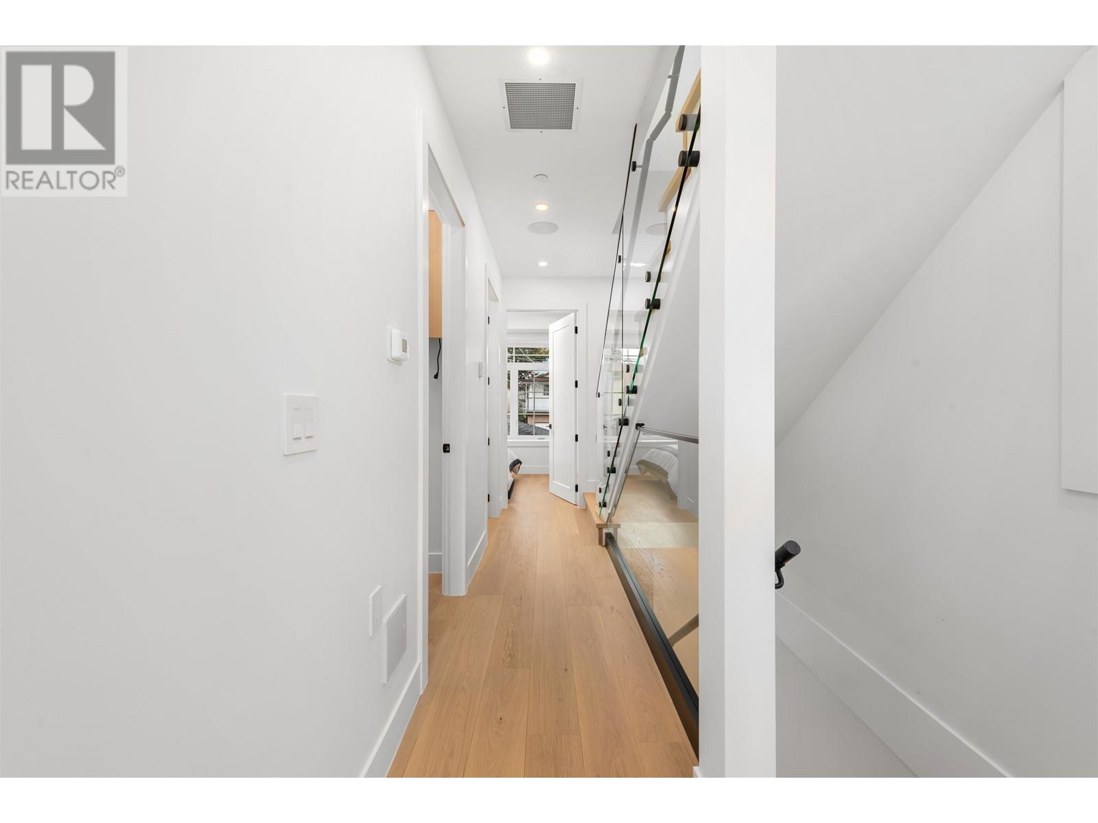 334 E 35th Avenue, Vancouver, British Columbia  V5W 1A8 - Photo 11 - R2868619