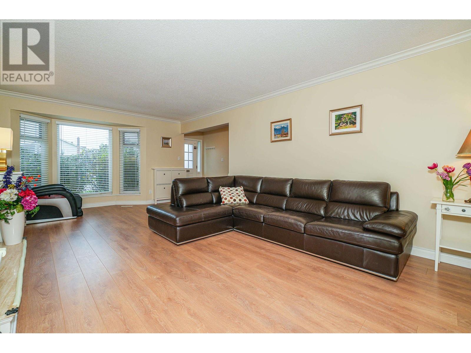 9468 Romaniuk Place, Richmond, British Columbia  V7E 5G8 - Photo 10 - R2868616