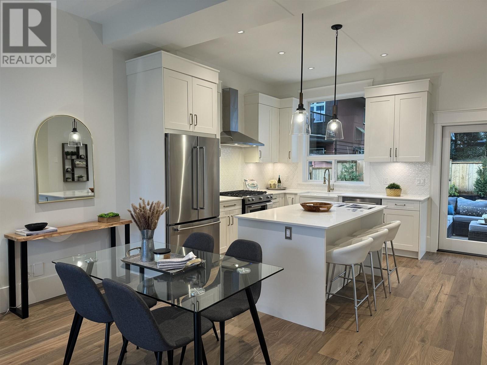 250 E 28th Street, North Vancouver, British Columbia  V7N 1C2 - Photo 5 - R2868637