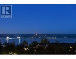 2449 KINGS AVENUE, west vancouver, British Columbia