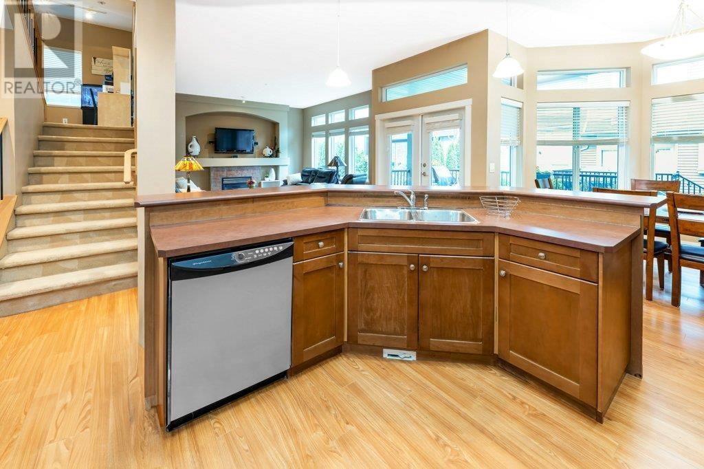 19226 Streamstone Walk, Pitt Meadows, British Columbia  V3Y 0B1 - Photo 9 - R2868663
