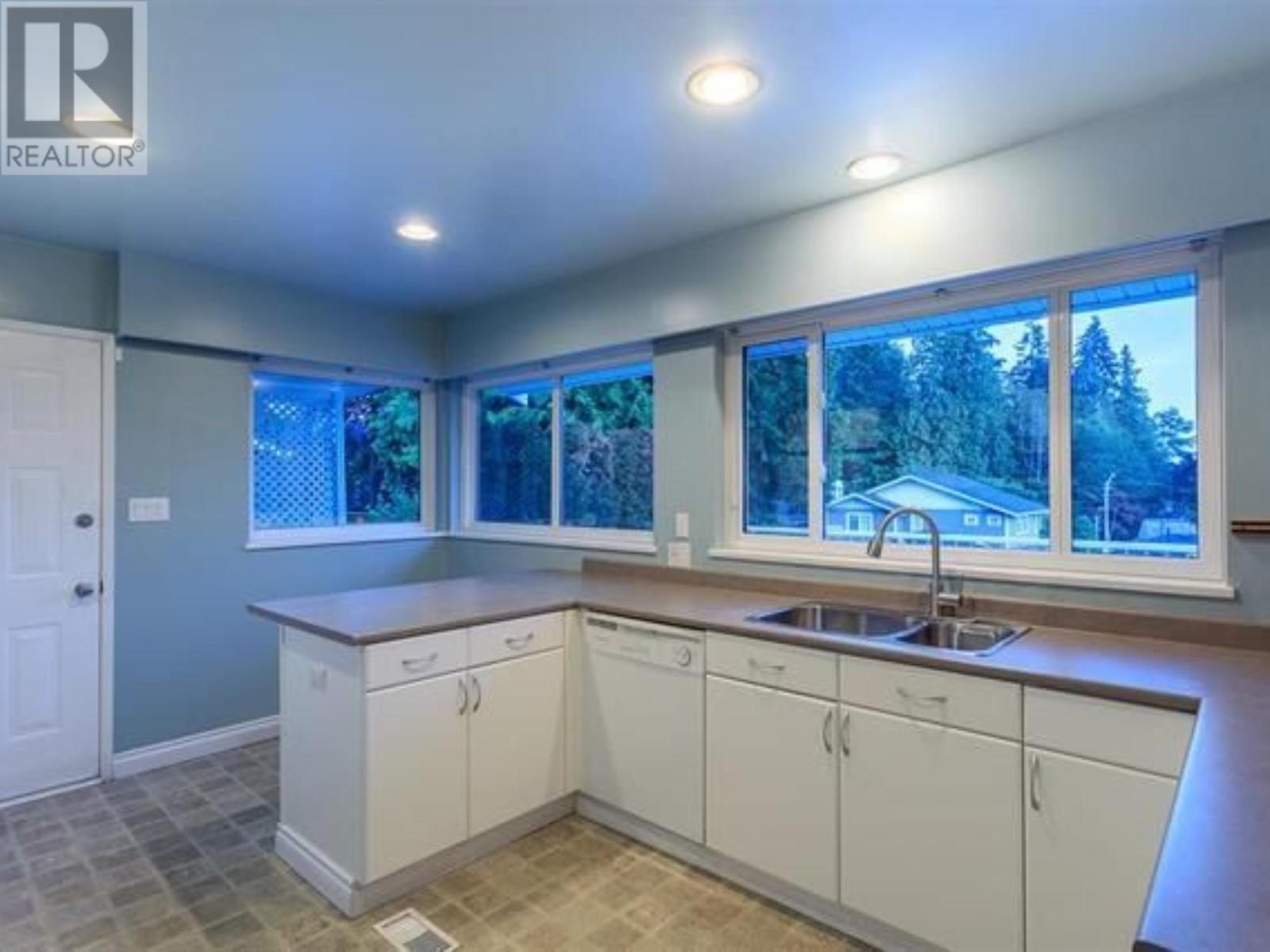 1386 Lawson Ave, West Vancouver, British Columbia  V7T 2E7 - Photo 5 - R2868675
