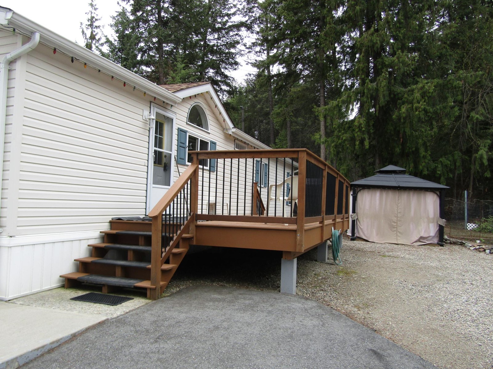1534 Mcintyre Road, Christina Lake, British Columbia  V0H 1E0 - Photo 3 - 2476027