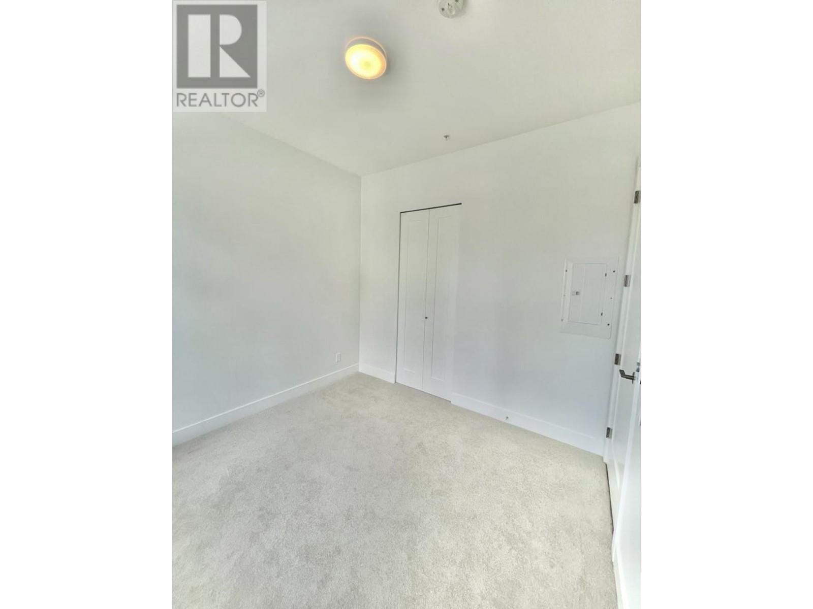 211 718 Edgar Avenue, Coquitlam, British Columbia  V3K 0H2 - Photo 12 - R2868561