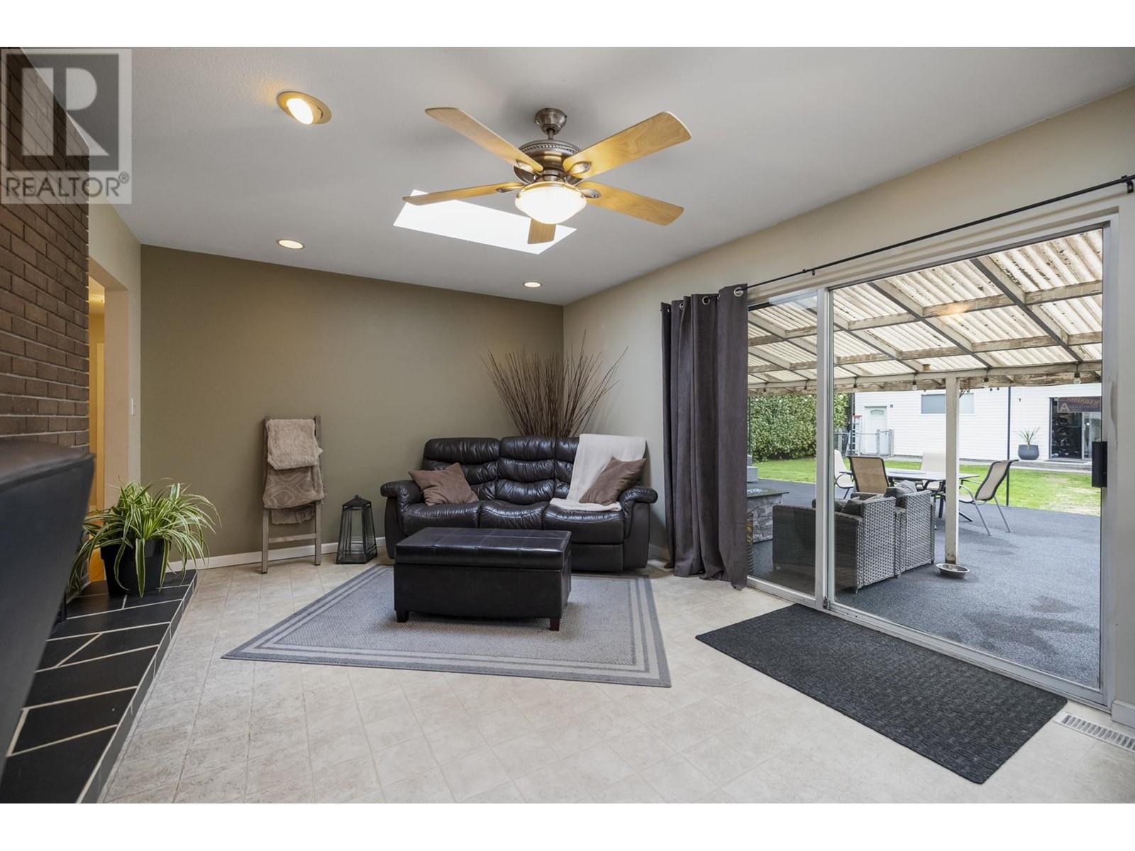 23679 Fern Crescent, Maple Ridge, British Columbia  V4R 2S9 - Photo 16 - R2868572