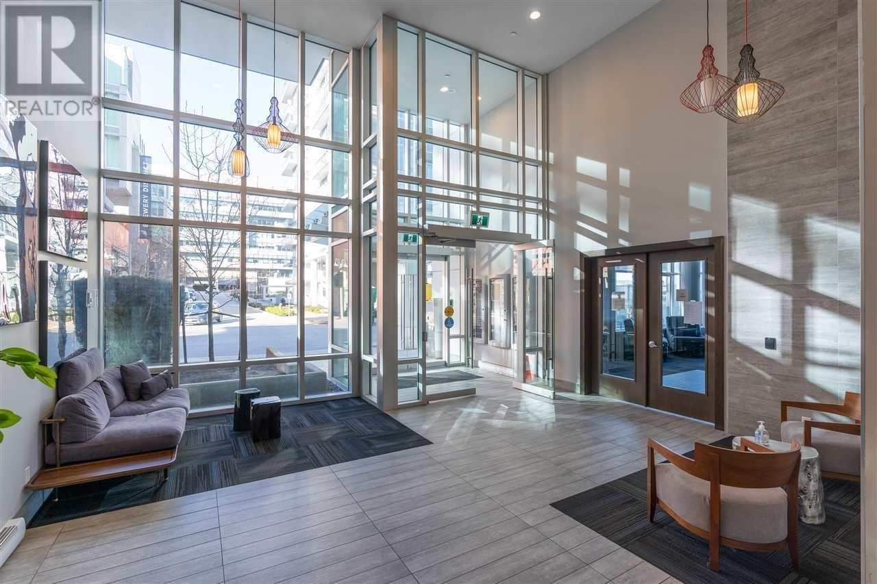 201 200 Nelson's Crescent, New Westminster, British Columbia  V3L 0H4 - Photo 2 - R2868632