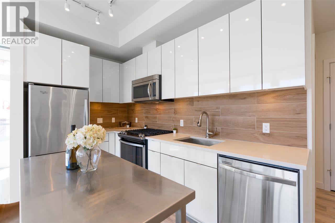 201 200 Nelson's Crescent, New Westminster, British Columbia  V3L 0H4 - Photo 10 - R2868632