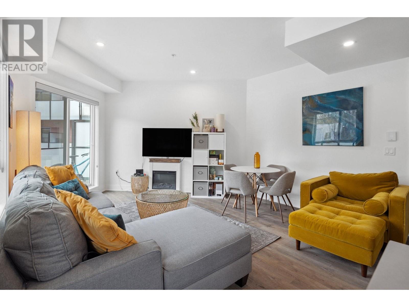 210 37808 Third Avenue, Squamish, British Columbia  V8B 1B9 - Photo 5 - R2868691