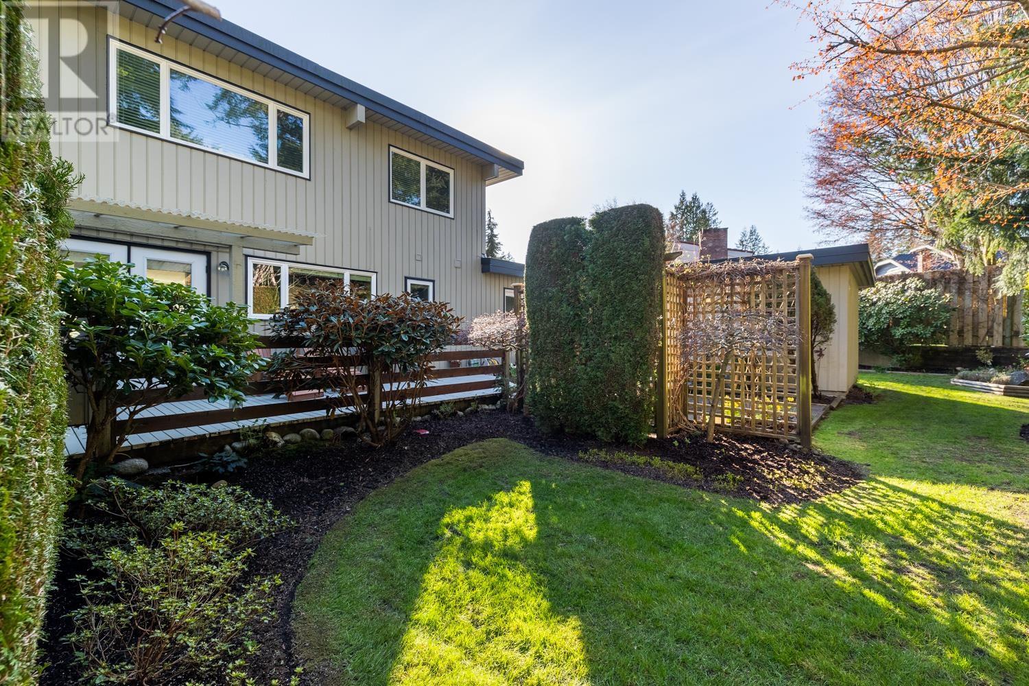 3670 Edgemont Boulevard, North Vancouver, British Columbia  V7R 2P7 - Photo 27 - R2868716