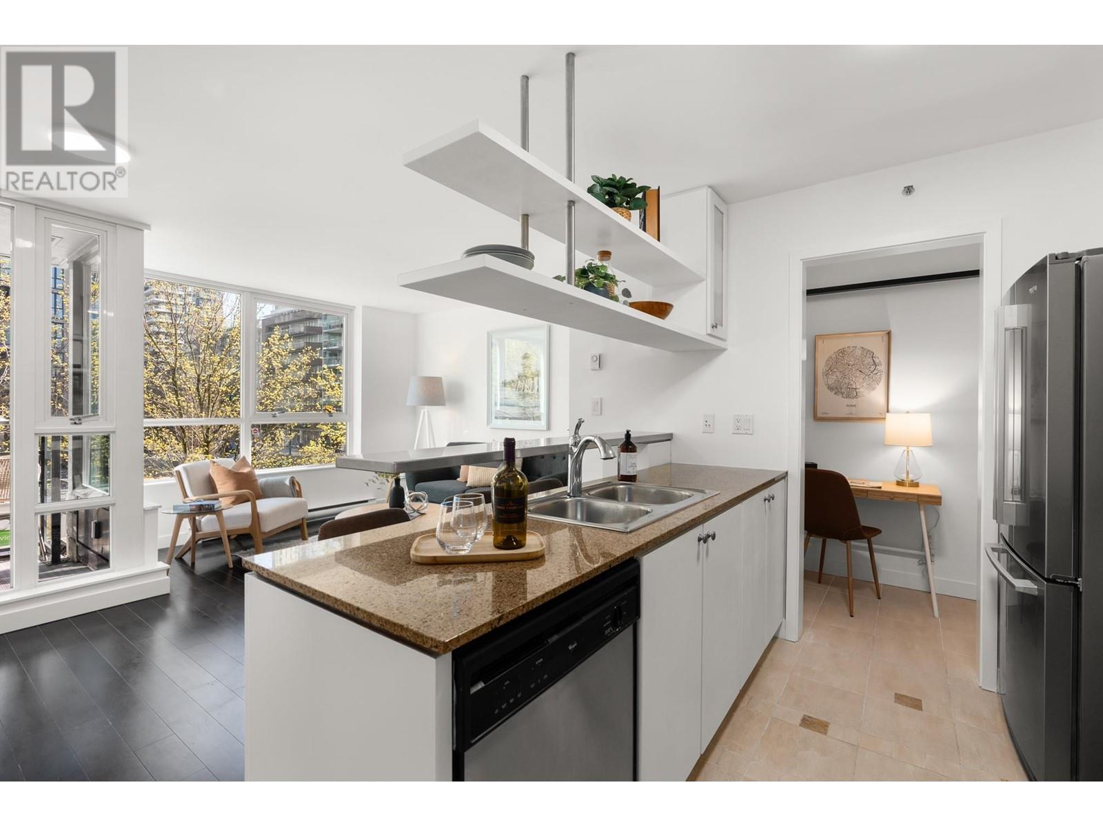 307 1495 Richards Street, Vancouver, British Columbia  V6Z 3E4 - Photo 10 - R2868736