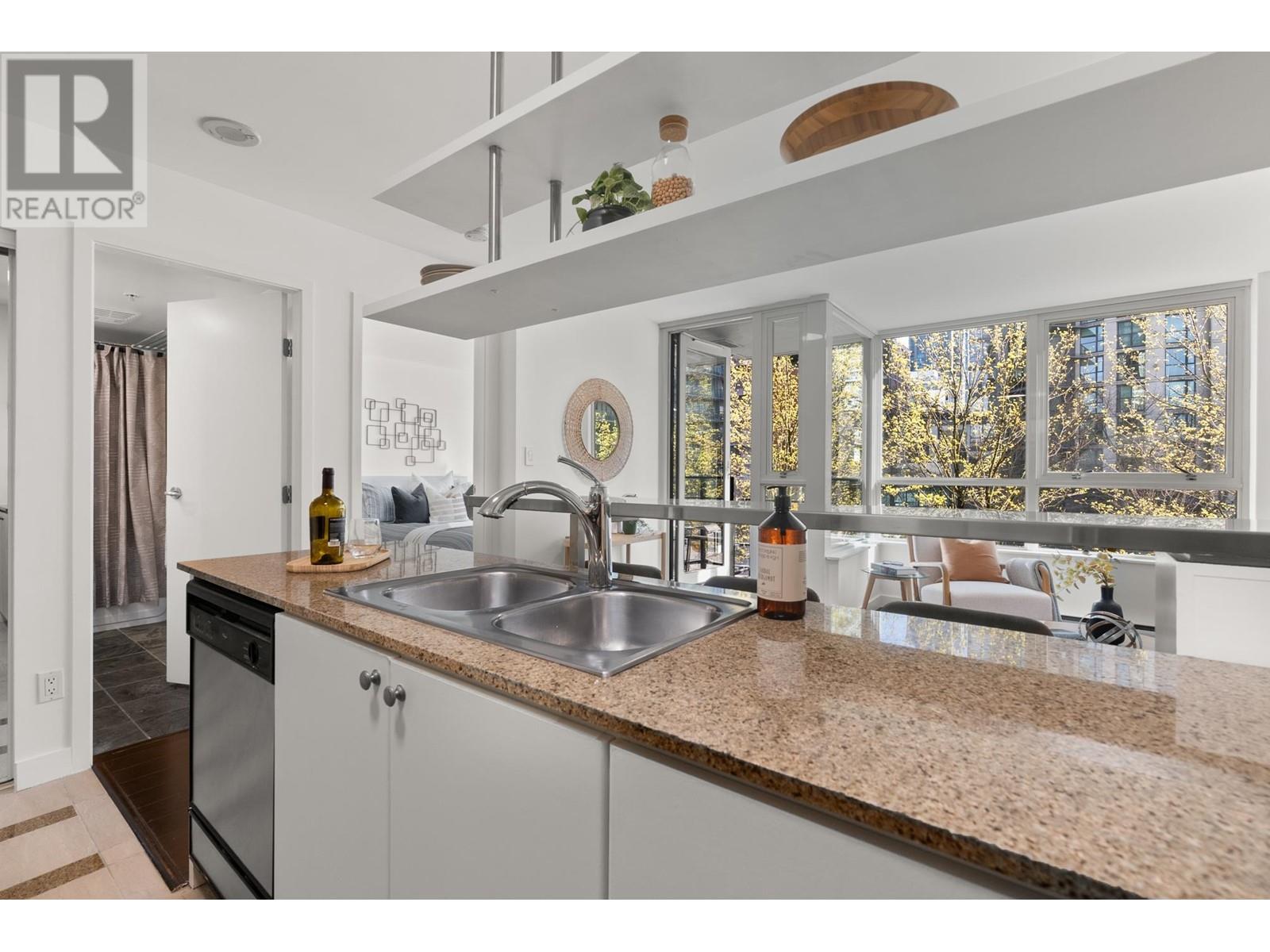 307 1495 Richards Street, Vancouver, British Columbia  V6Z 3E4 - Photo 12 - R2868736
