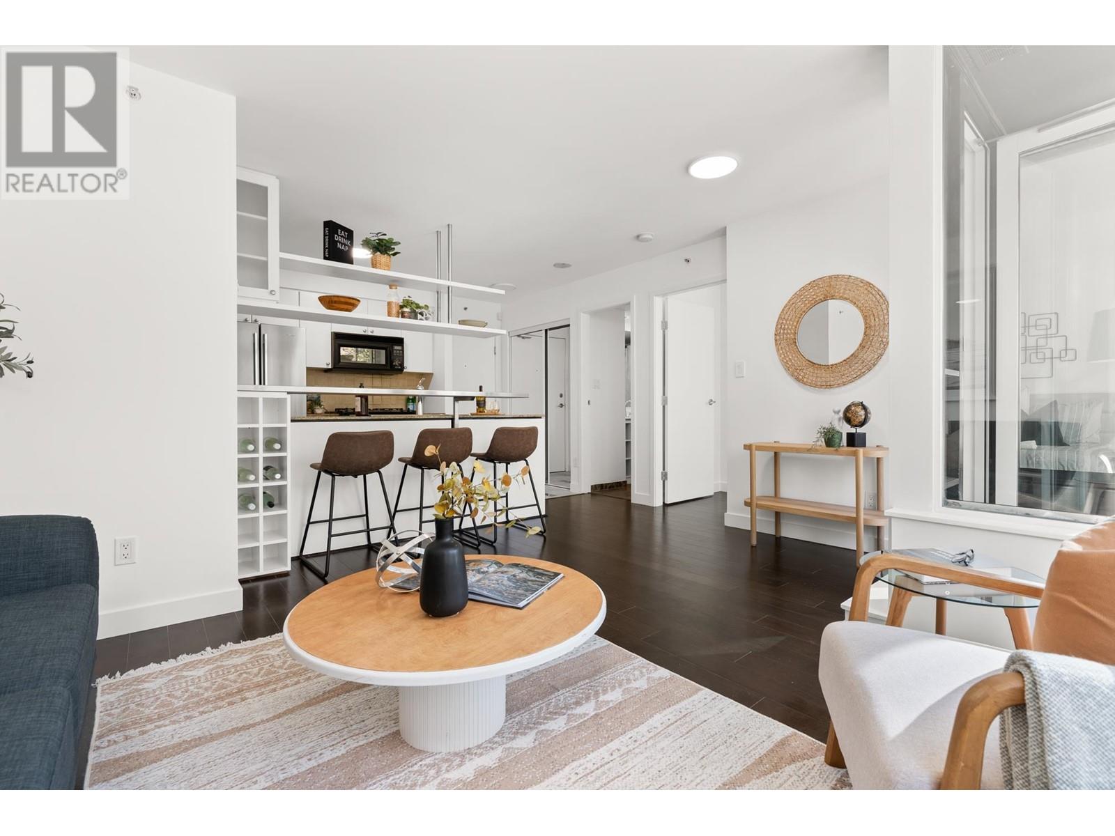 307 1495 Richards Street, Vancouver, British Columbia  V6Z 3E4 - Photo 4 - R2868736