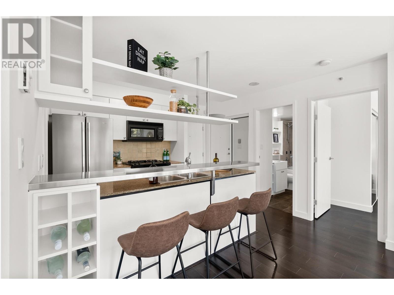 307 1495 Richards Street, Vancouver, British Columbia  V6Z 3E4 - Photo 9 - R2868736